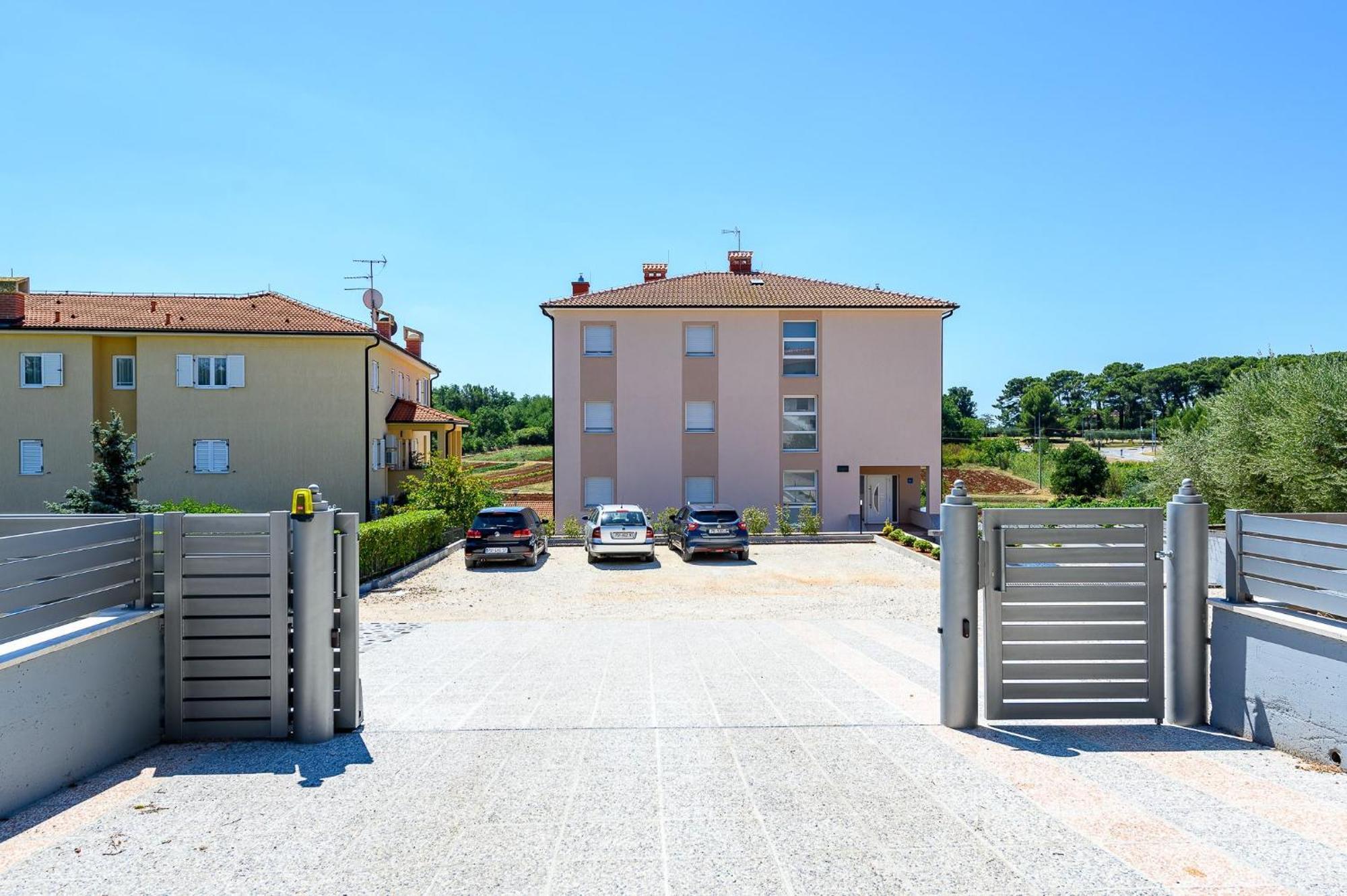 Stancija Amorozo 5 - N. 7 *