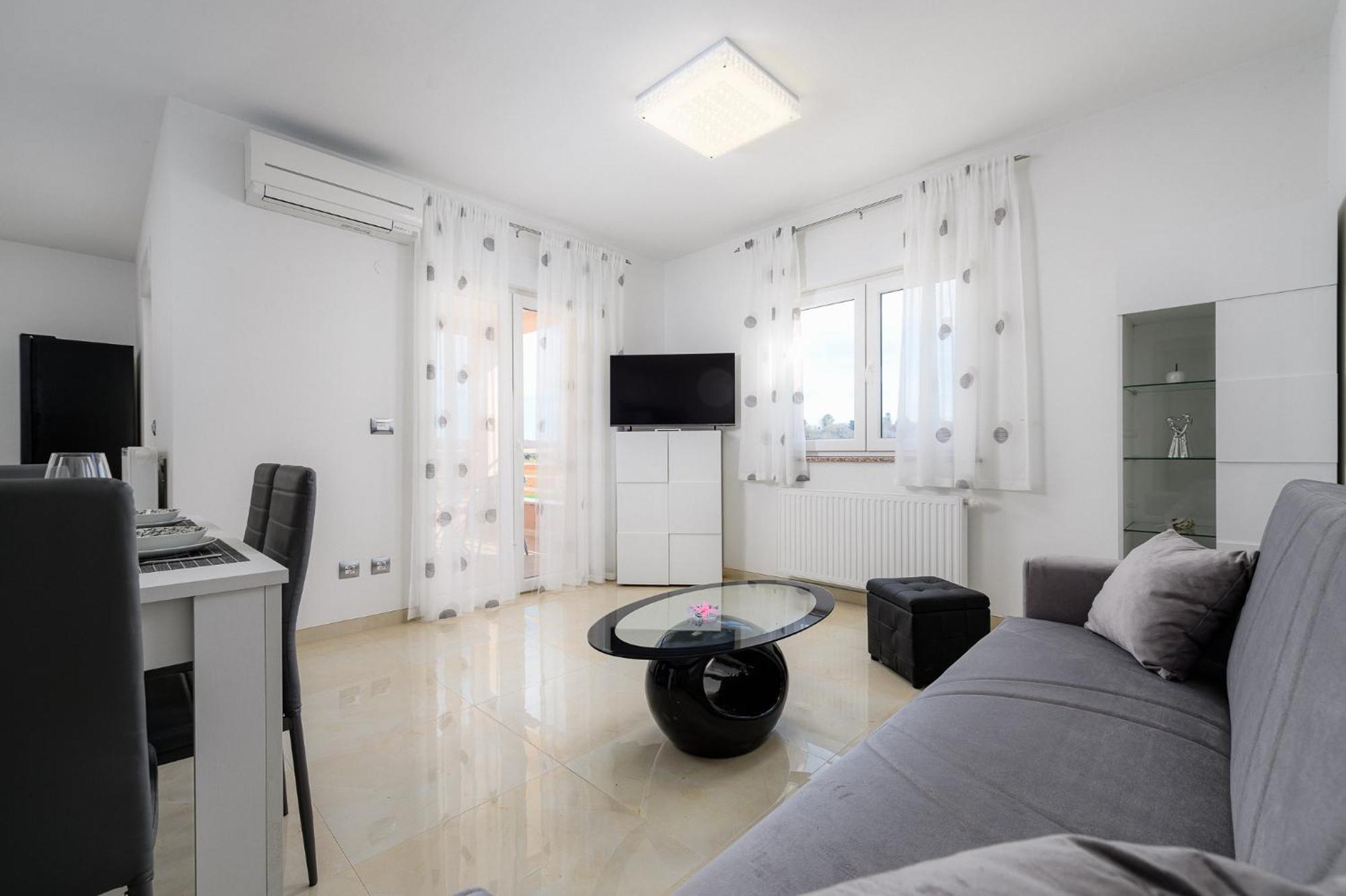 Stancija Amorozo 5 - N. 7 Poreč