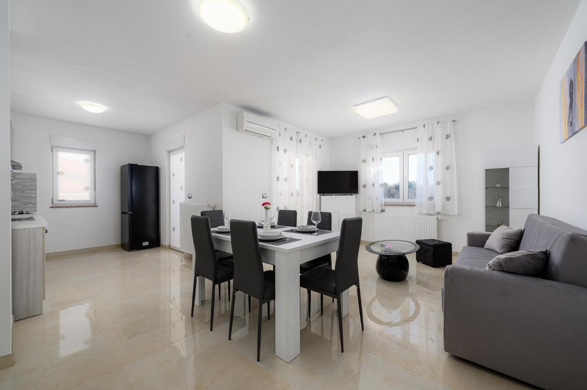 Stancija Amorozo 5 - N. 7 * Poreč